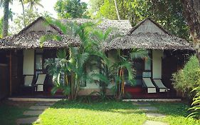 Les 3 Elephants Otel